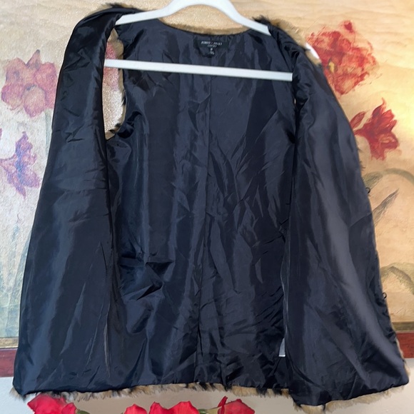 Romeo & Juliet Couture Leopard Print Faux Fur Black & Tan Vest Medium NWOT - Picture 8 of 10